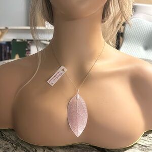 Charlene K Light Pink Leaf Necklace‎